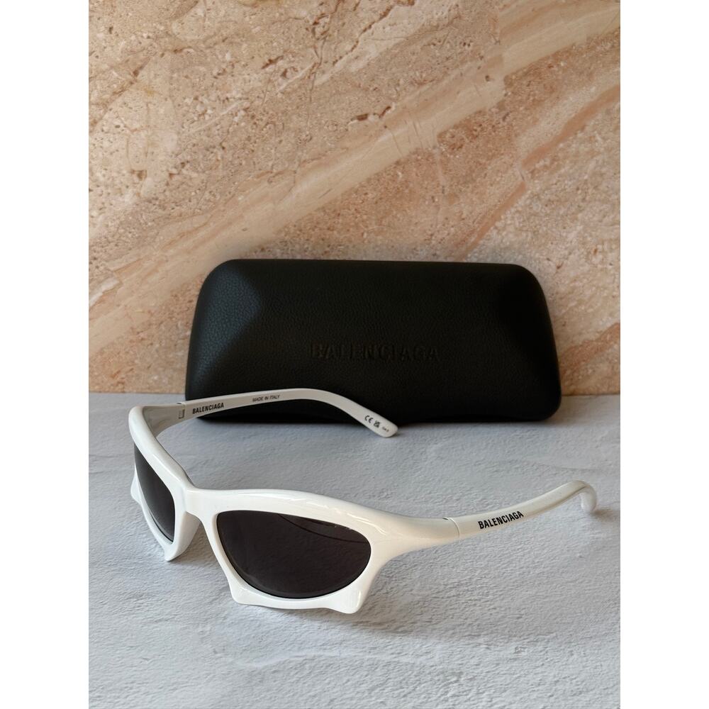 NEW Balenciaga BB0229S Bat Sunglasses in White $605 - Picture 2 of 7
